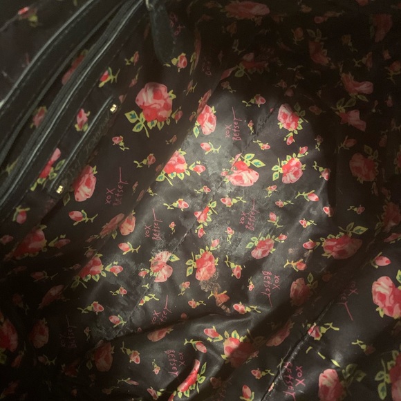 Betsy Johnson large purse - Picture 3 of 3